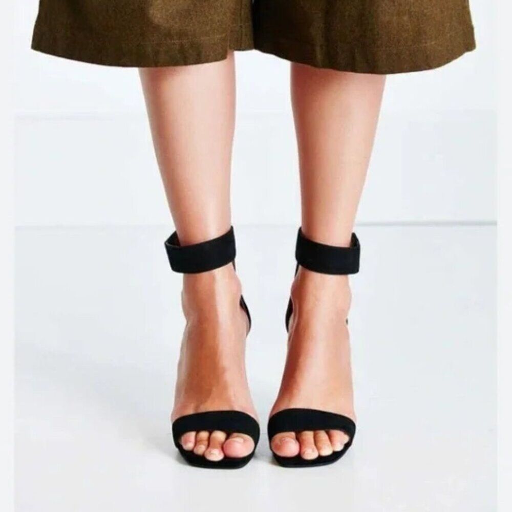 Jeffrey Campbell Black Holvey Suede Heel Sandals Size 9.5